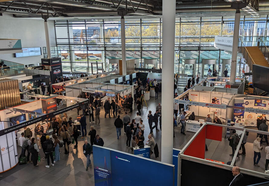 BIMWORLD München Messehalle mit zahlreichen Ausstellern rund um Digitalisierung, BIM und moderne Bau Technologien.