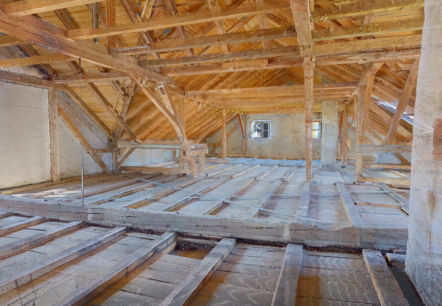 3D Scan eines Dachbodens. Hochauflösende Punktwolke für exakte Bestandsaufnahme und effiziente Bauplanung.