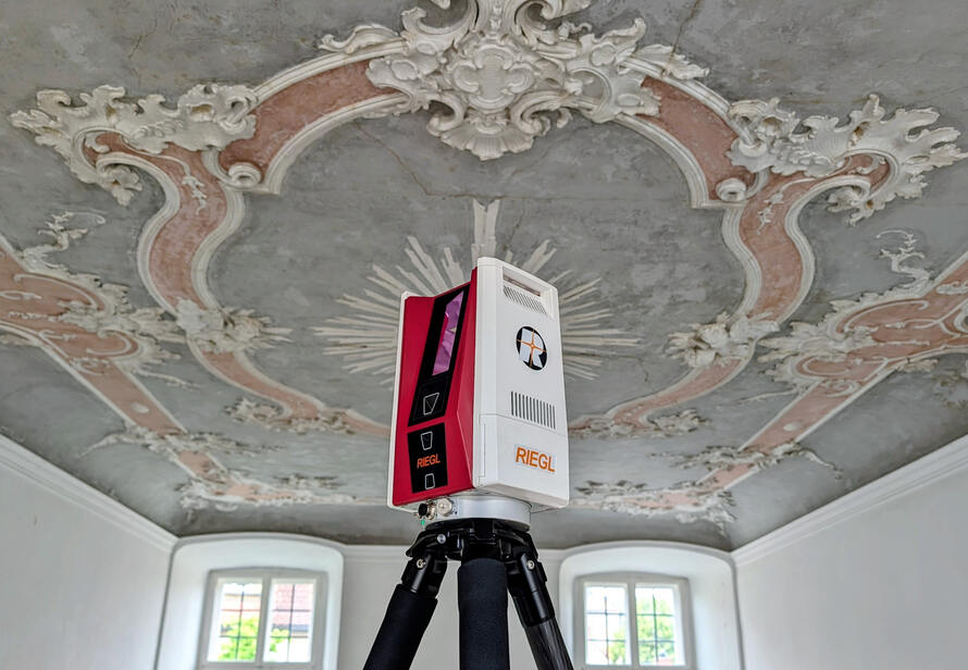 3D-Laserscanning einer historischen Stuckdecke in Bamberg mit dem RIEGL VZ-600i für die digitale Erfassung filigraner Denkmalstrukturen.