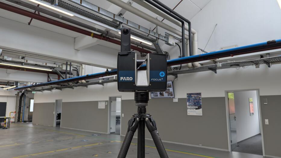 Industrievermessung von Leitungen mit einem Laserscanner 