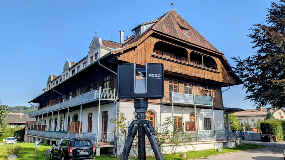 Vermessung eines Mehrfamilienhauses mit einem Laserscanner