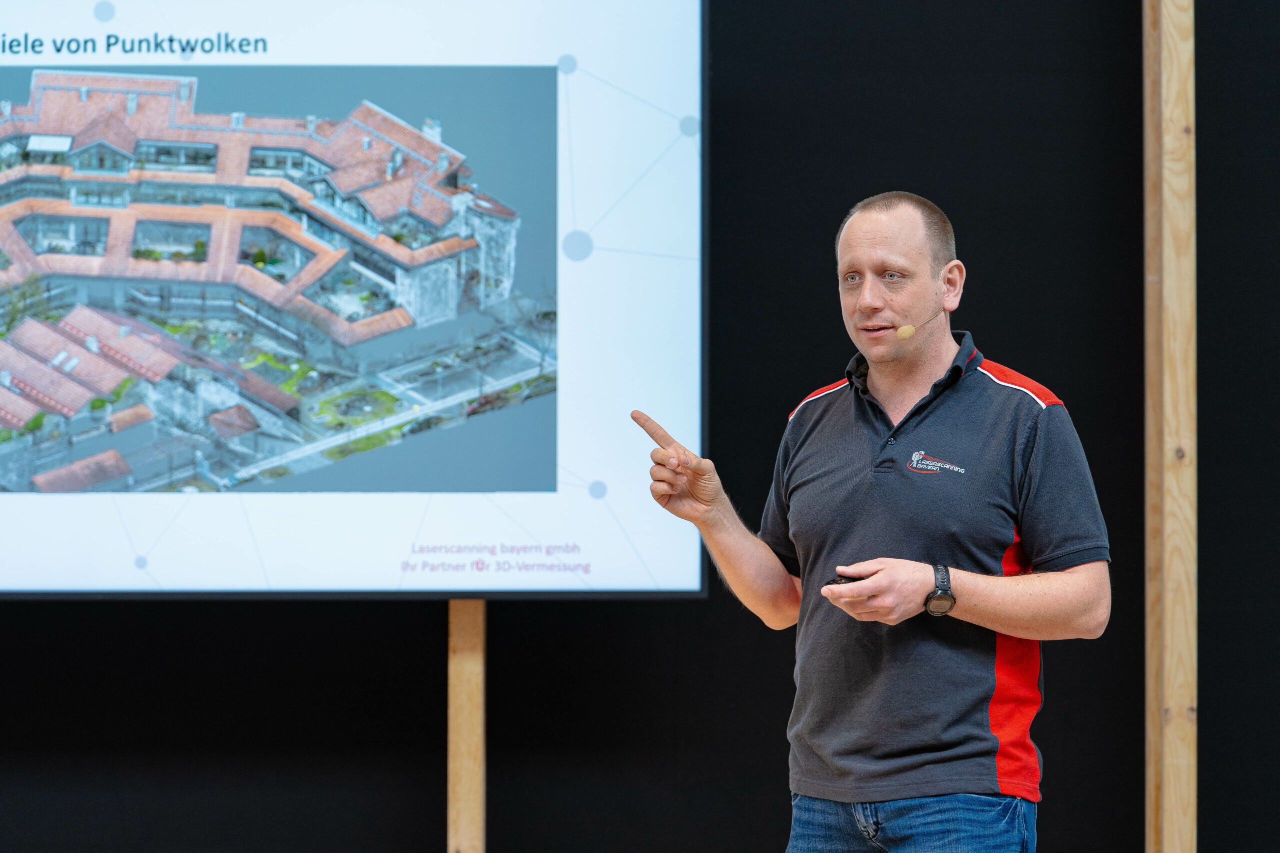 Vortrag Matthias Weidinger auf der Dach&Holz zum Thema 3D-Vermessung